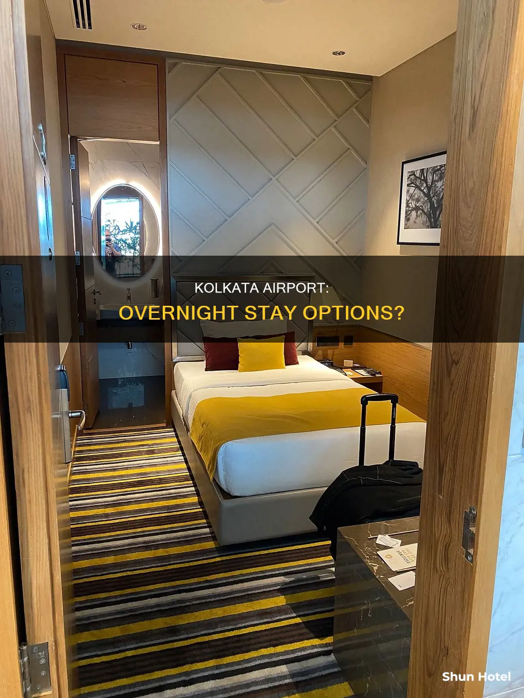 can i stay at kolkata airport overnight