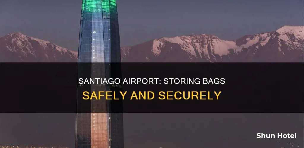 can i store bags at the airport in santiago