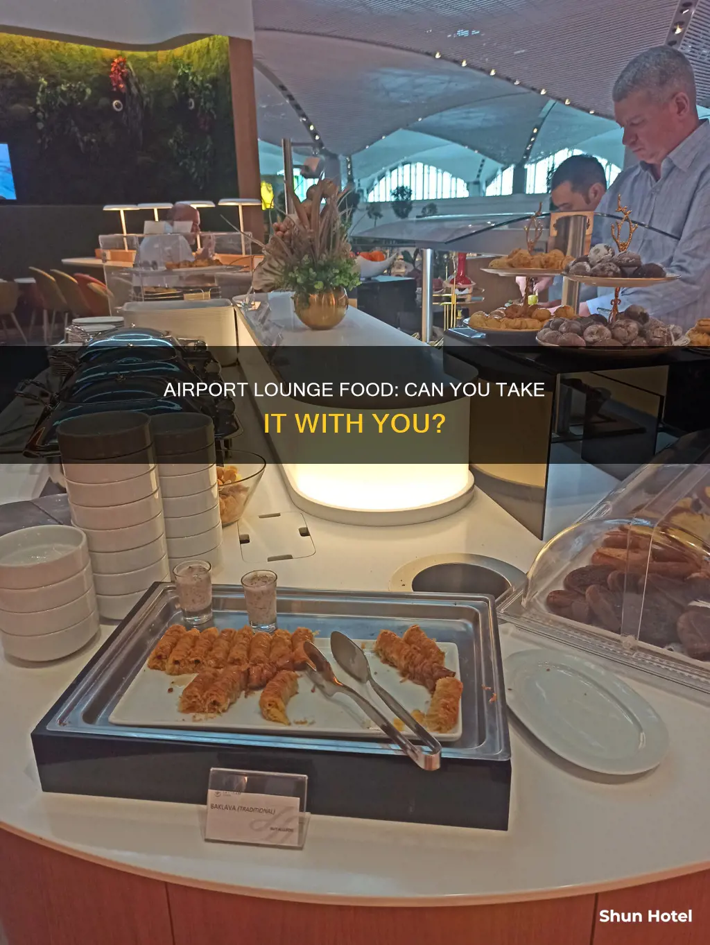 can i take food from airport lounge