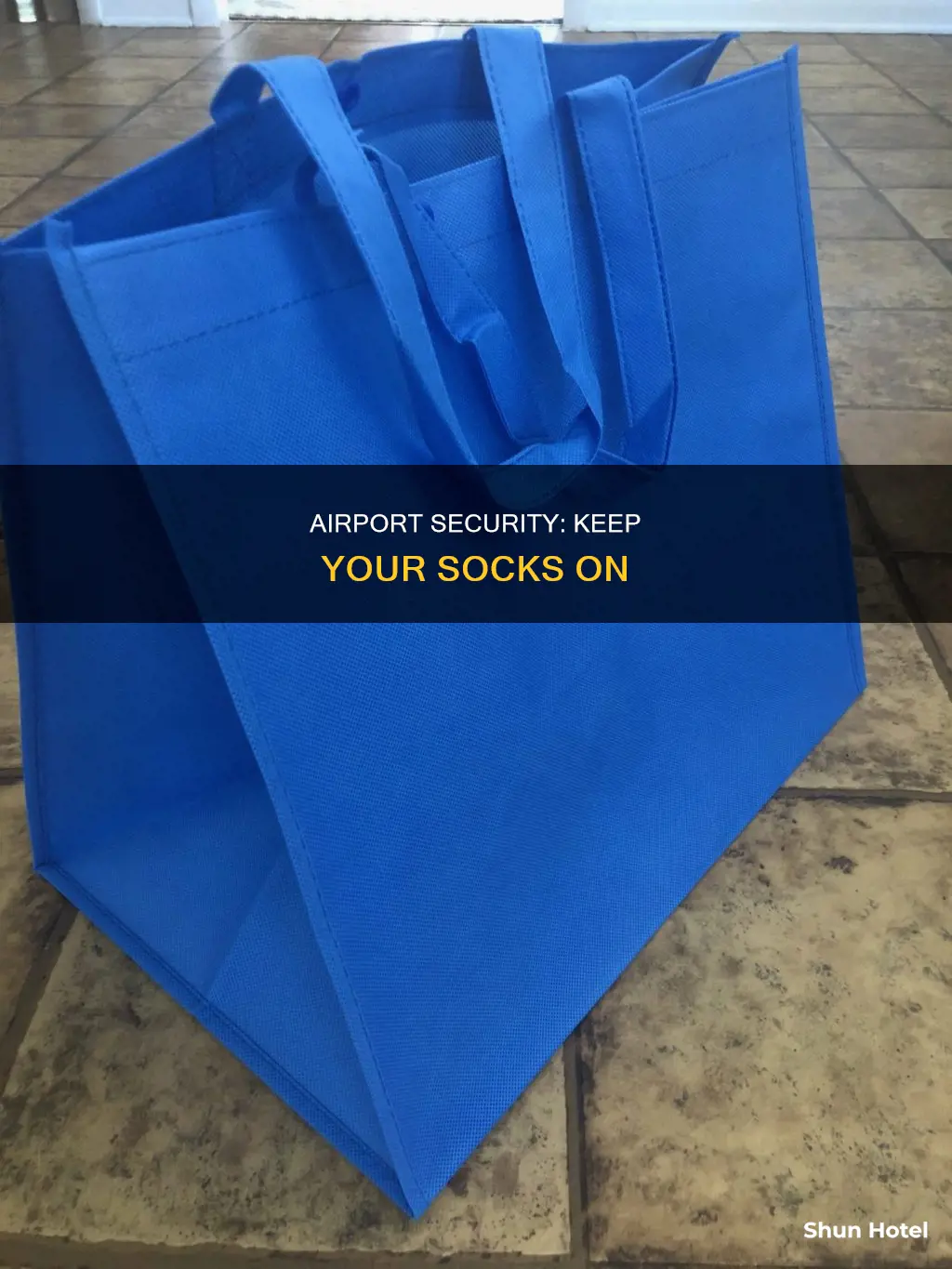 can i wear socks through airport security