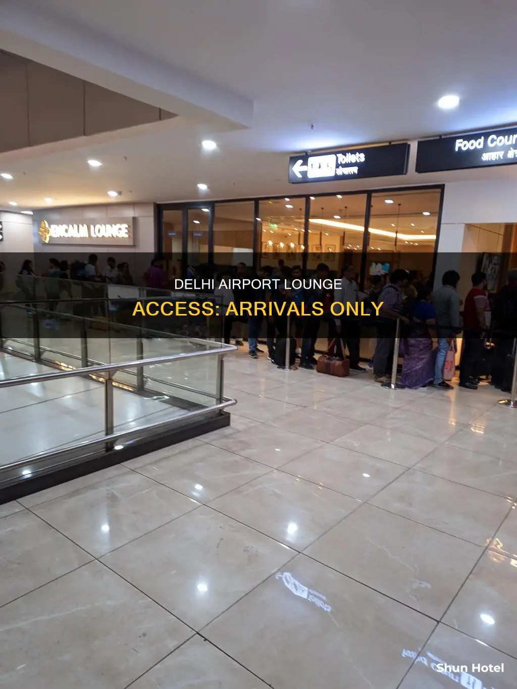 can we access airport lounge on arrival in delhi