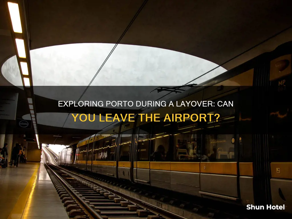 can we exit the airport when in transit in oporto