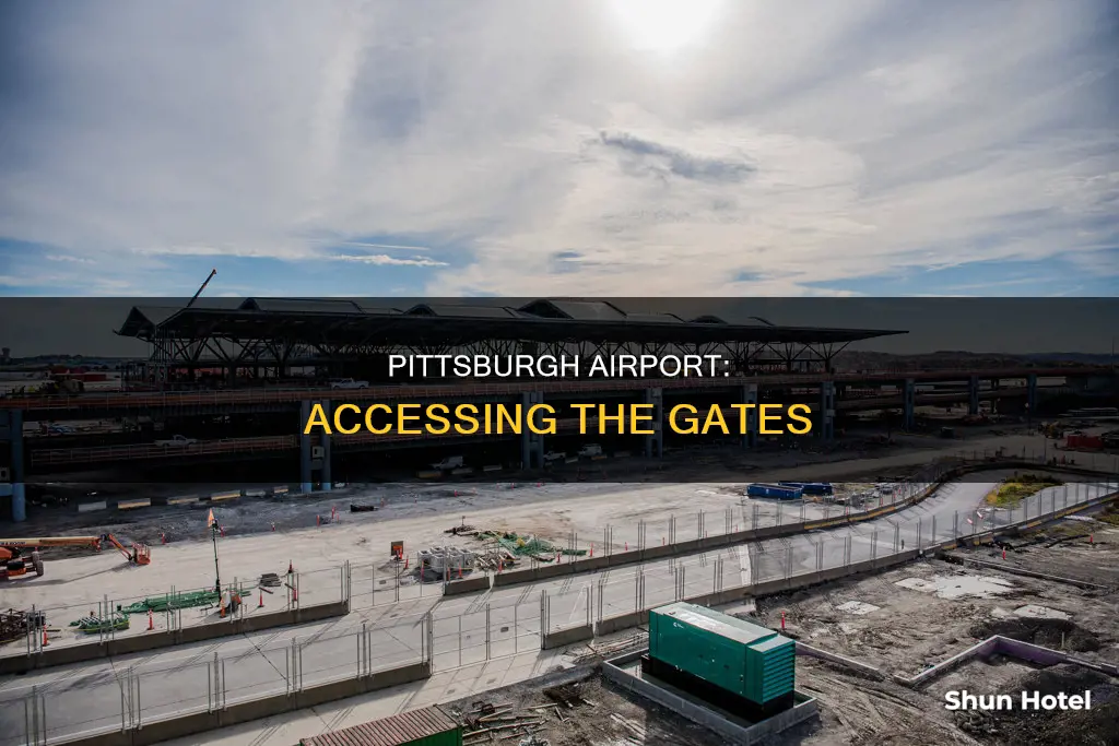 can you go to the gate at pittsburgh airport