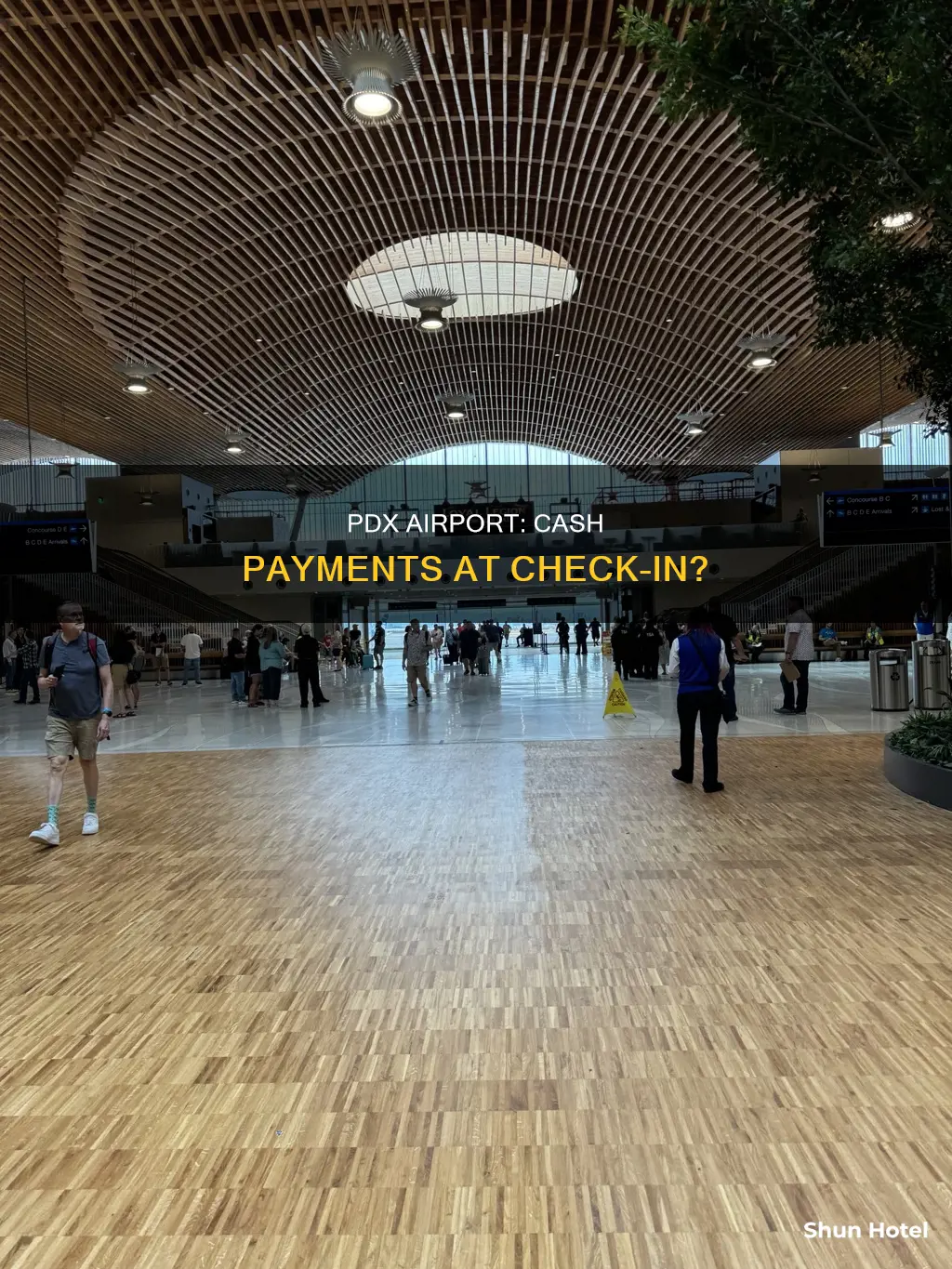 can you pay cash at the pdx airport check in