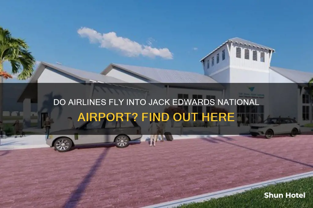 do airlines fly into jack edwards national airport