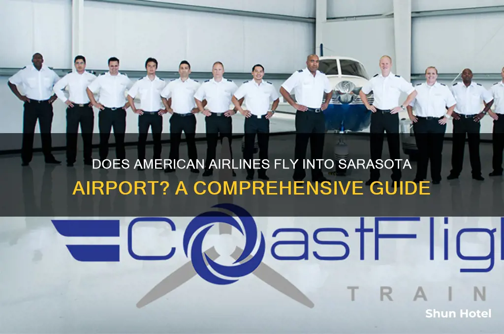 does american fly into sarasota airport