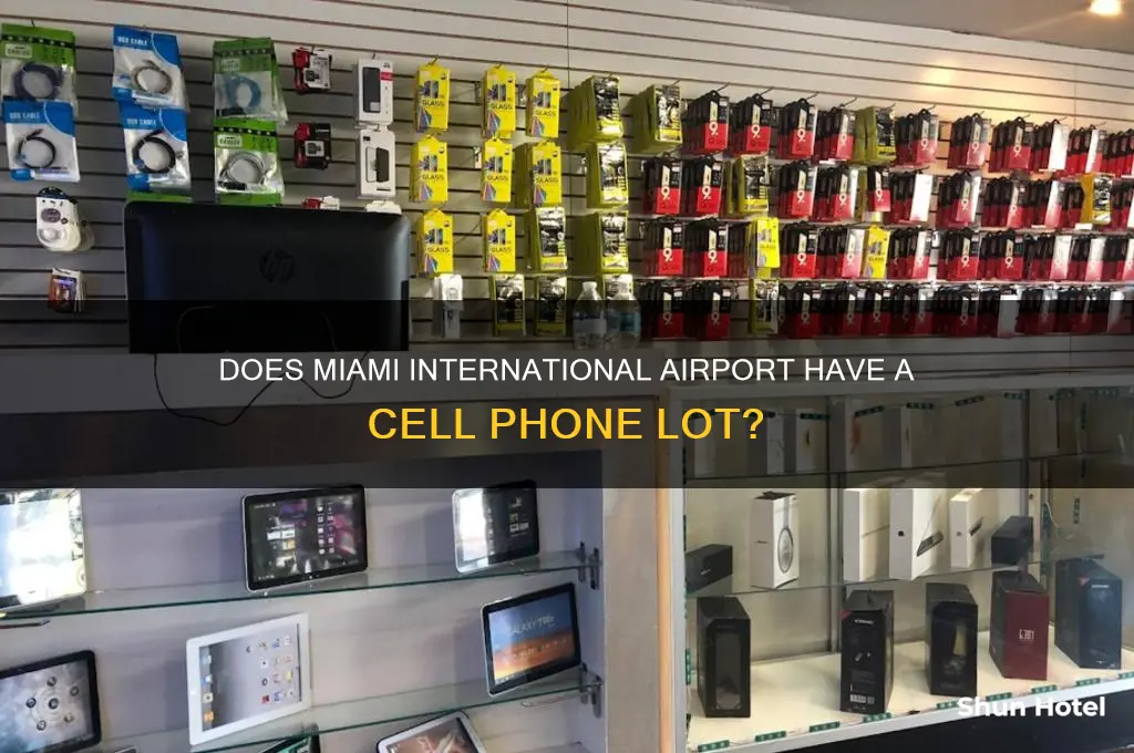 does miami international airport have a cell phone lot