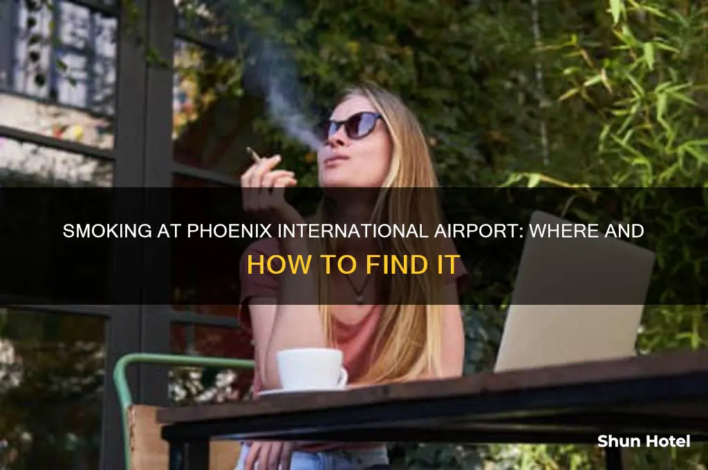 does phoenix international airport have a smoking area