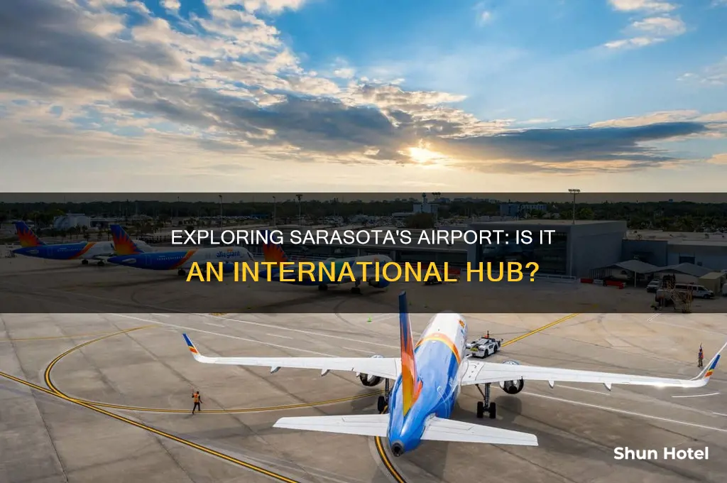 does sarasota florida have a international airport