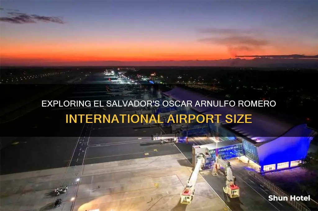 how large is el salvador international airport oscar arnulfo romero