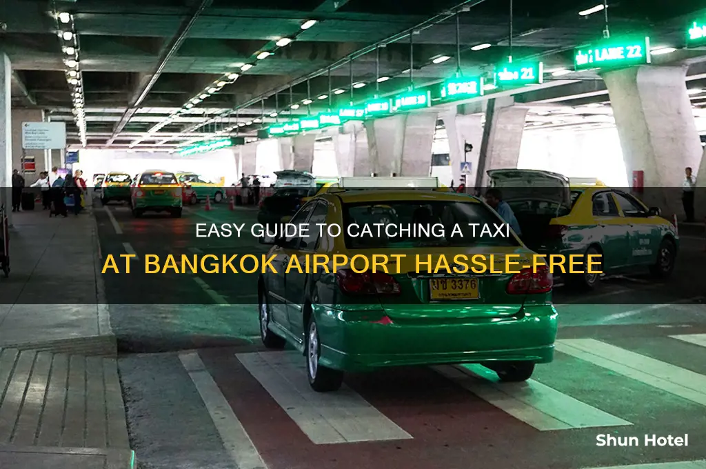 how to get a taxi at bangkok airport