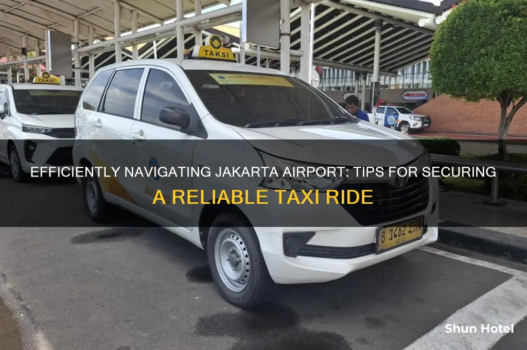 how to get a taxi at jakarta airport
