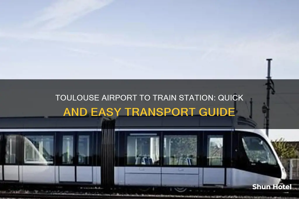 how to get from airport to train station in toulouse