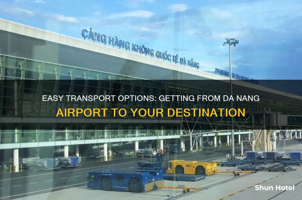 how to get from da nang airport