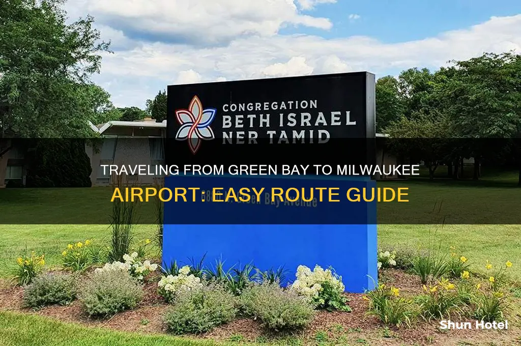 how to get from green bay to milwaukee airport