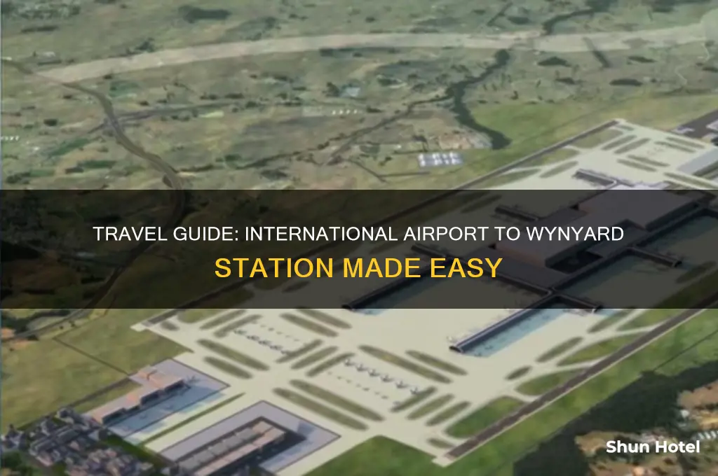 how to get from internatinal airport to wynyard station