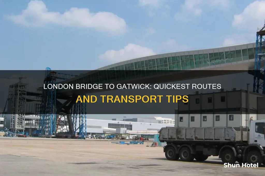 how to get from london bridge to gatwick airport
