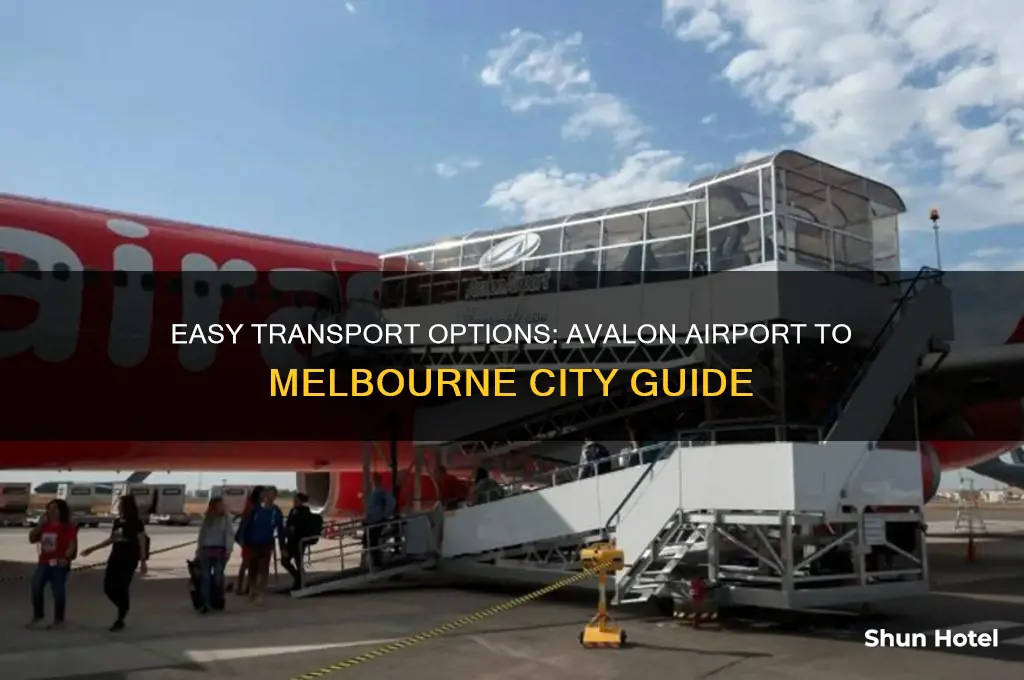 how to get from melbourne avalon airport to city
