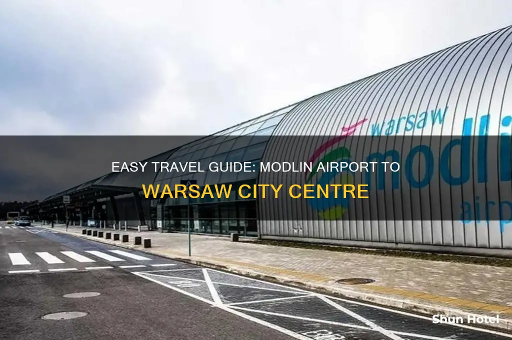 how to get from modlin airport to city centre