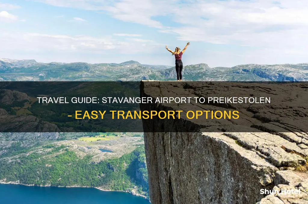 how to get from stavanger airport to preikestolen