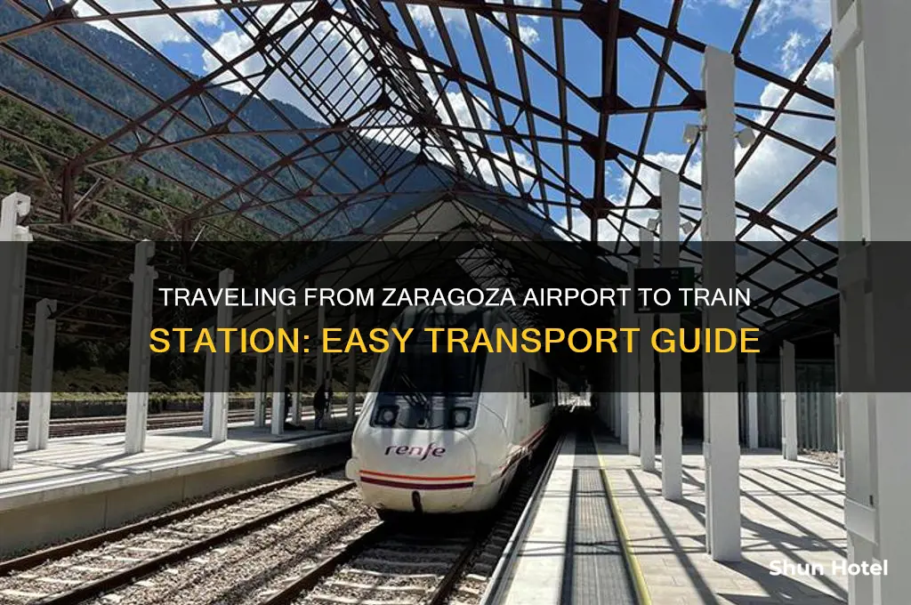 how to get from zaragoza airport to train station