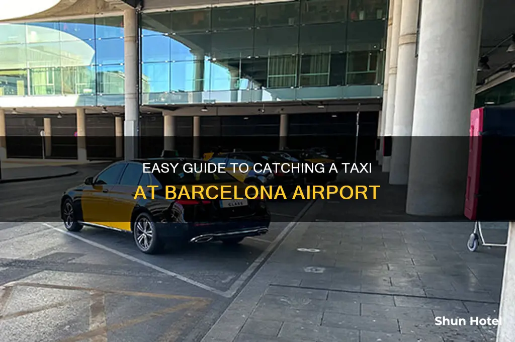 how to get taxi in barcelona airport