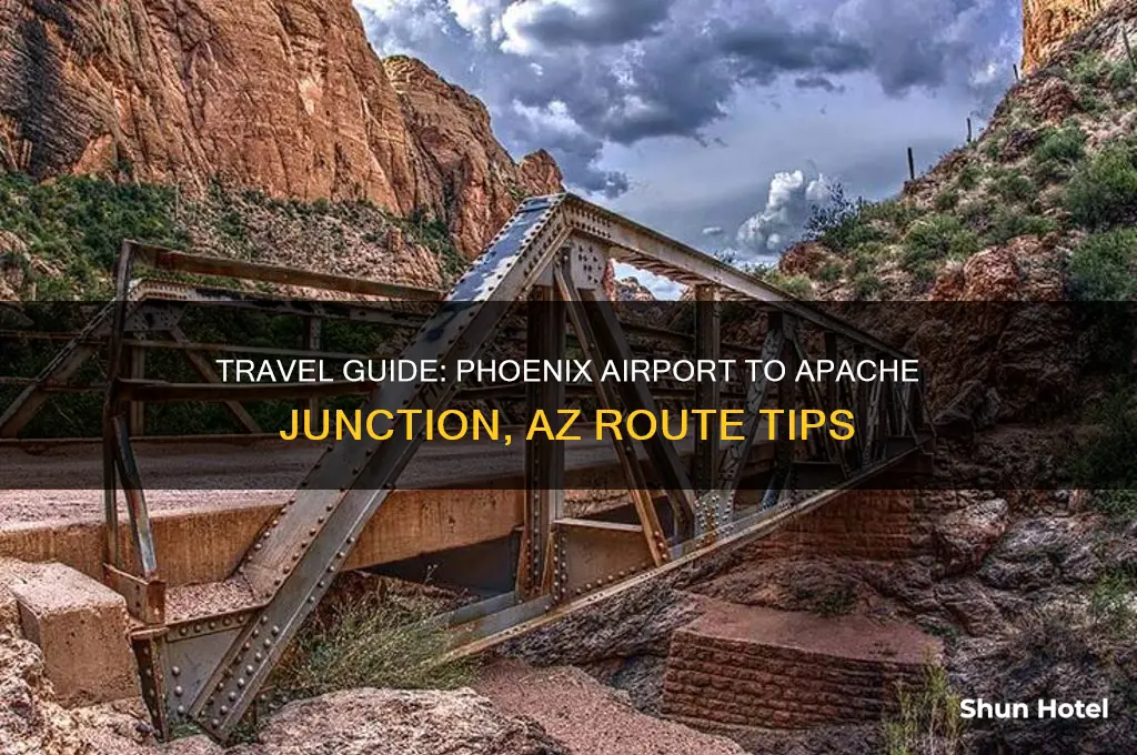 how to get to apache junction az from phoenix airport