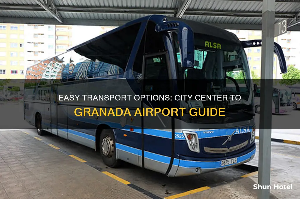 how to get to granada airport from city center