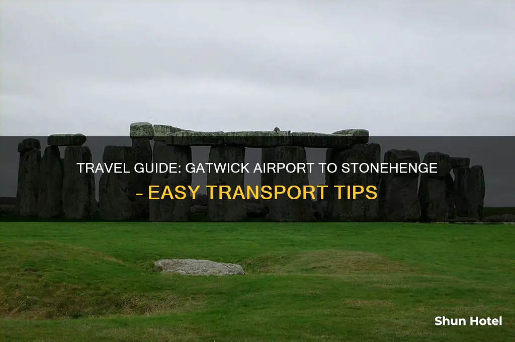 how to get to stonehenge from gatwick airport