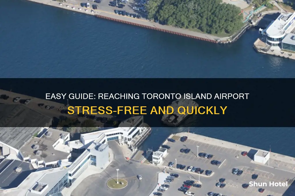 how to get to toronto island airport