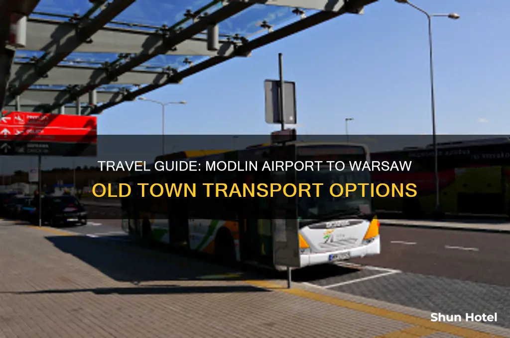 how to get to warsaw old town from modlin airport