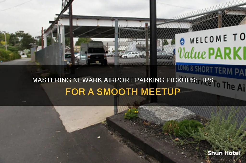 how to pick someone up in newark international airport parking