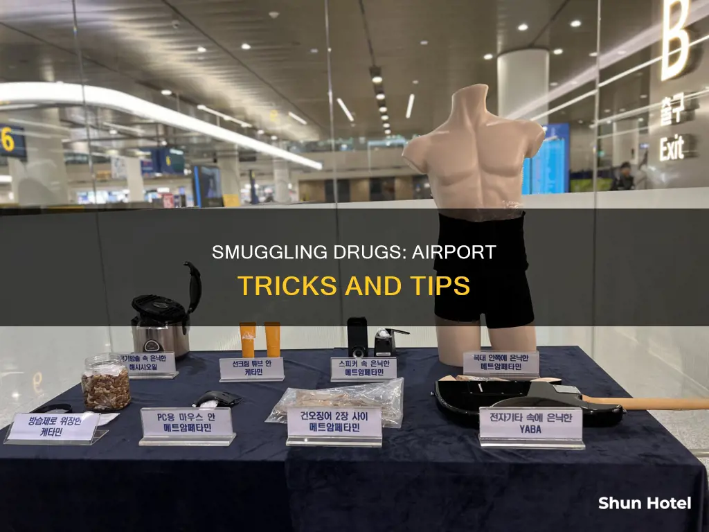 how to smiggle drugs in airport