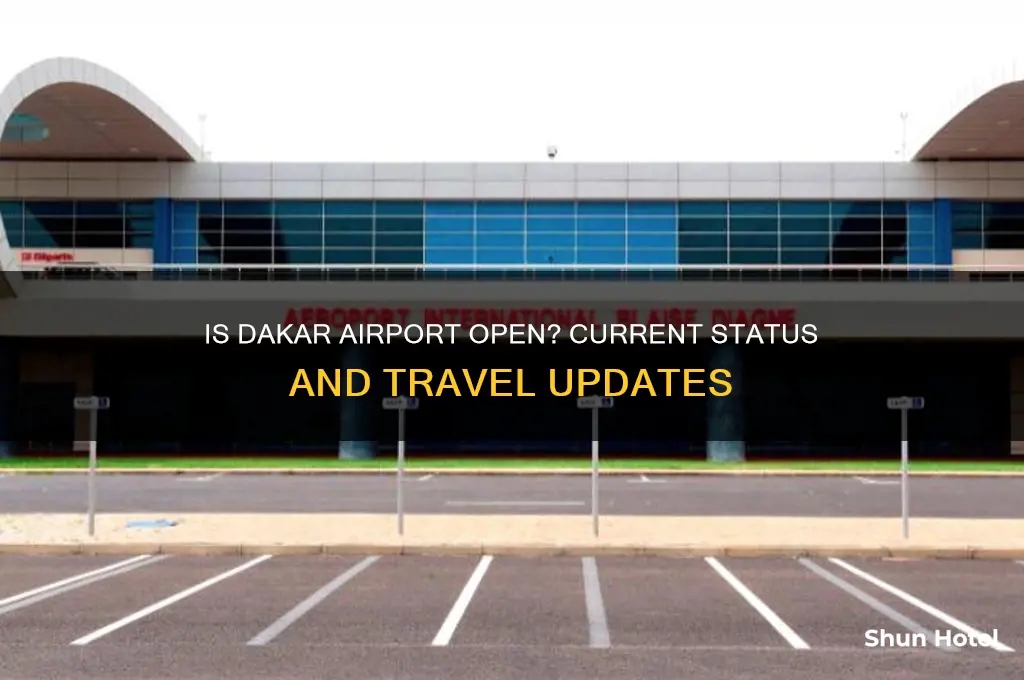 is dakar airport open