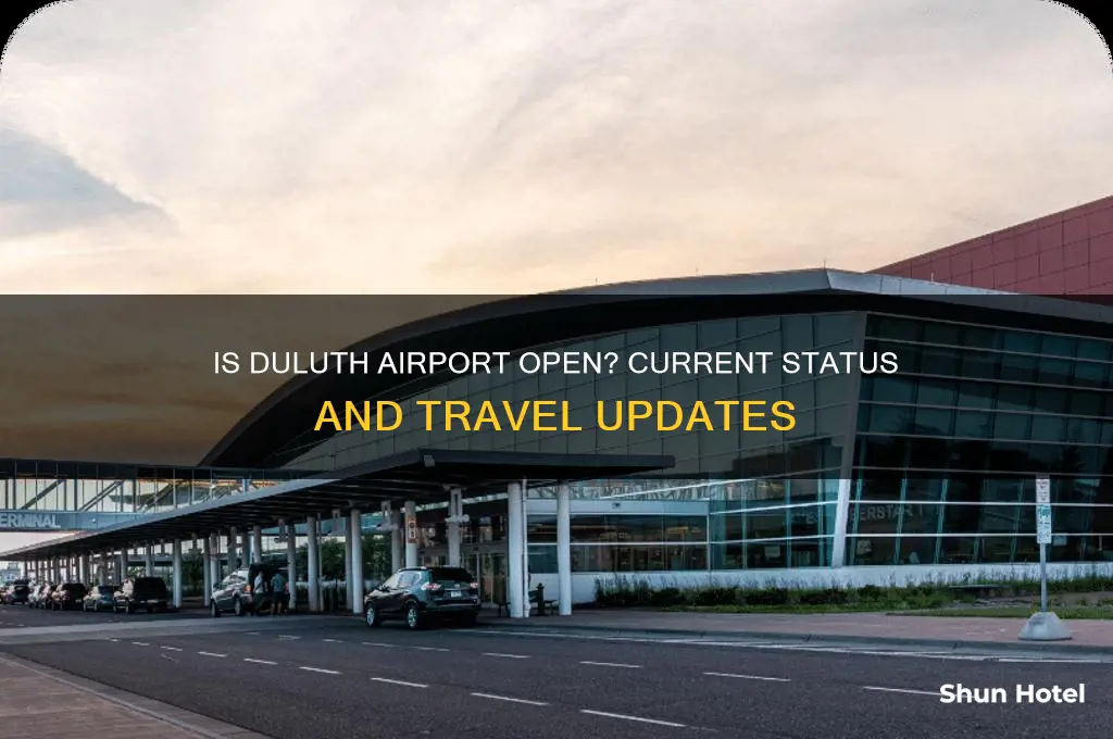 is duluth airport open