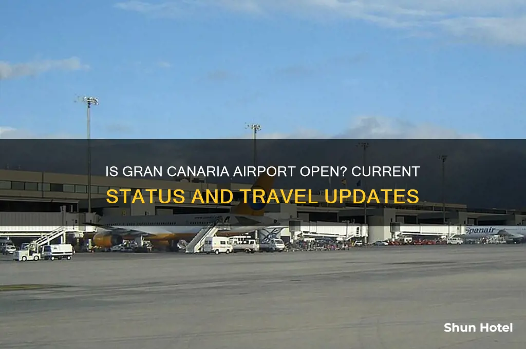 is gran canaria airport open
