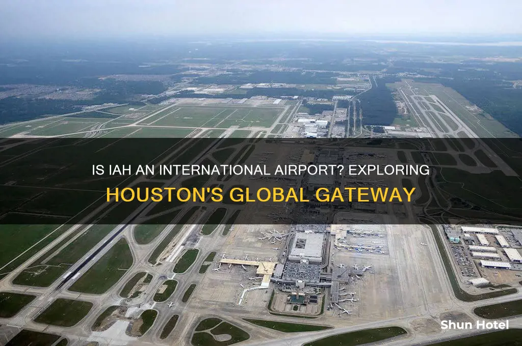 is iah an international airport