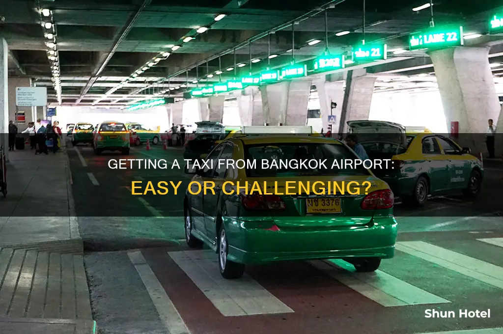 is it easy to get a taxi from bangkok airport