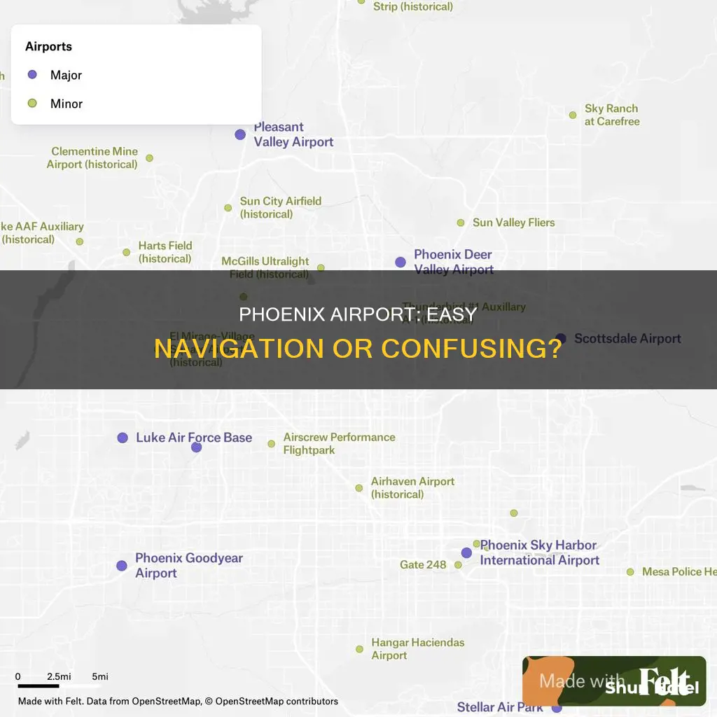 is phoenix airport easy to navigate