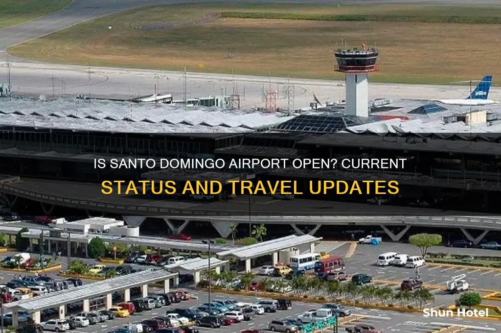 is santo domingo airport open