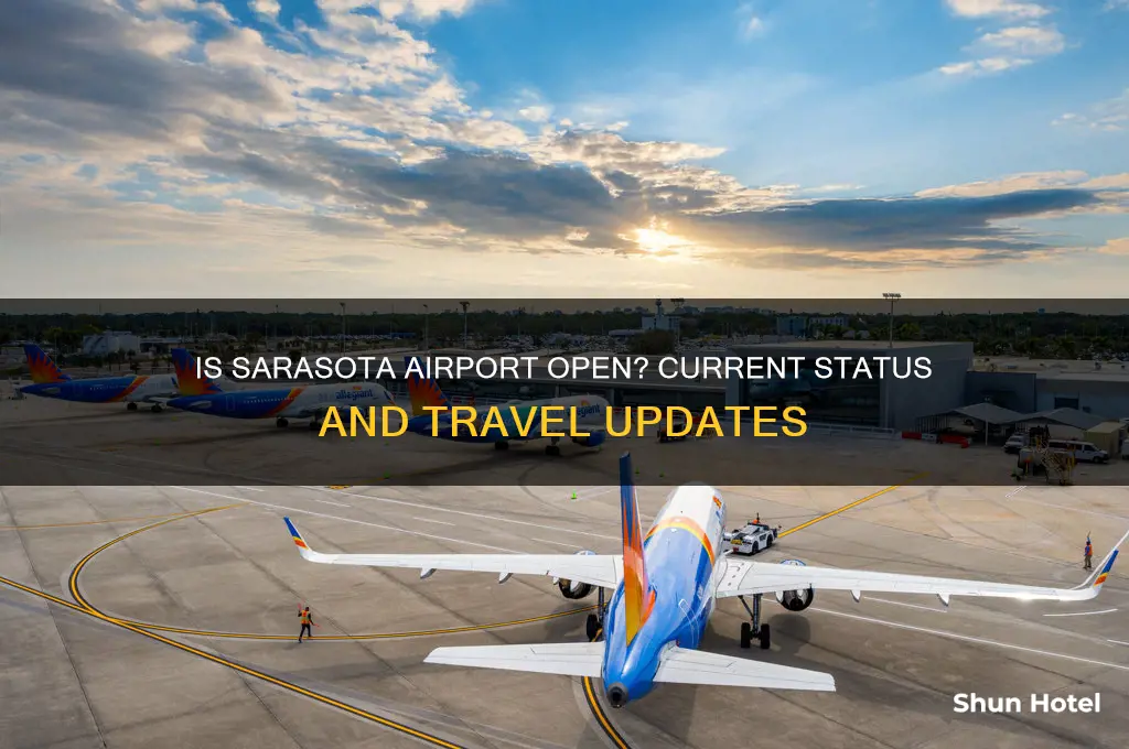 is satasota airport open