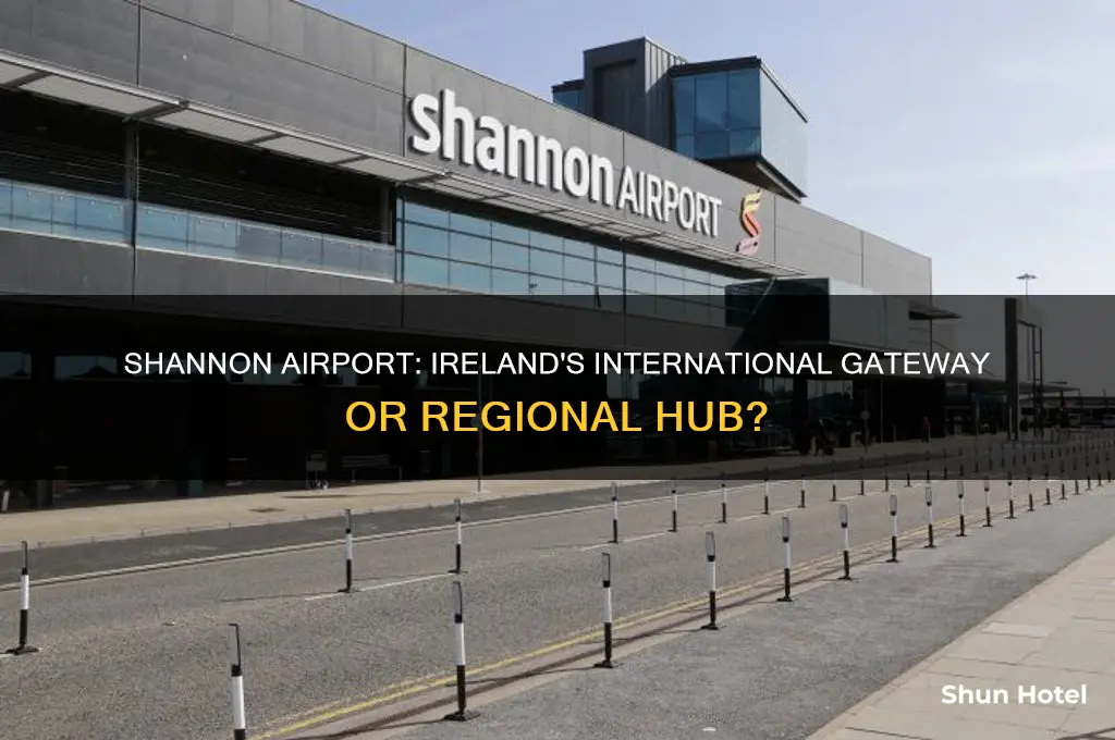 is shannon airport in irela d international airport