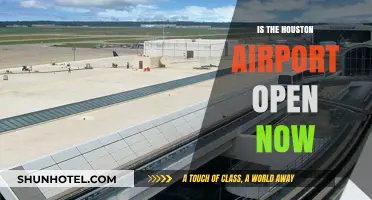 Houston Airport Status: Is It Open Now? Latest Updates
