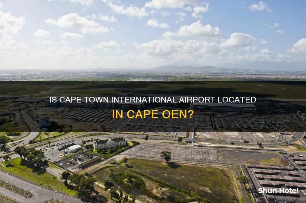 is the international cape town airport in cape oen