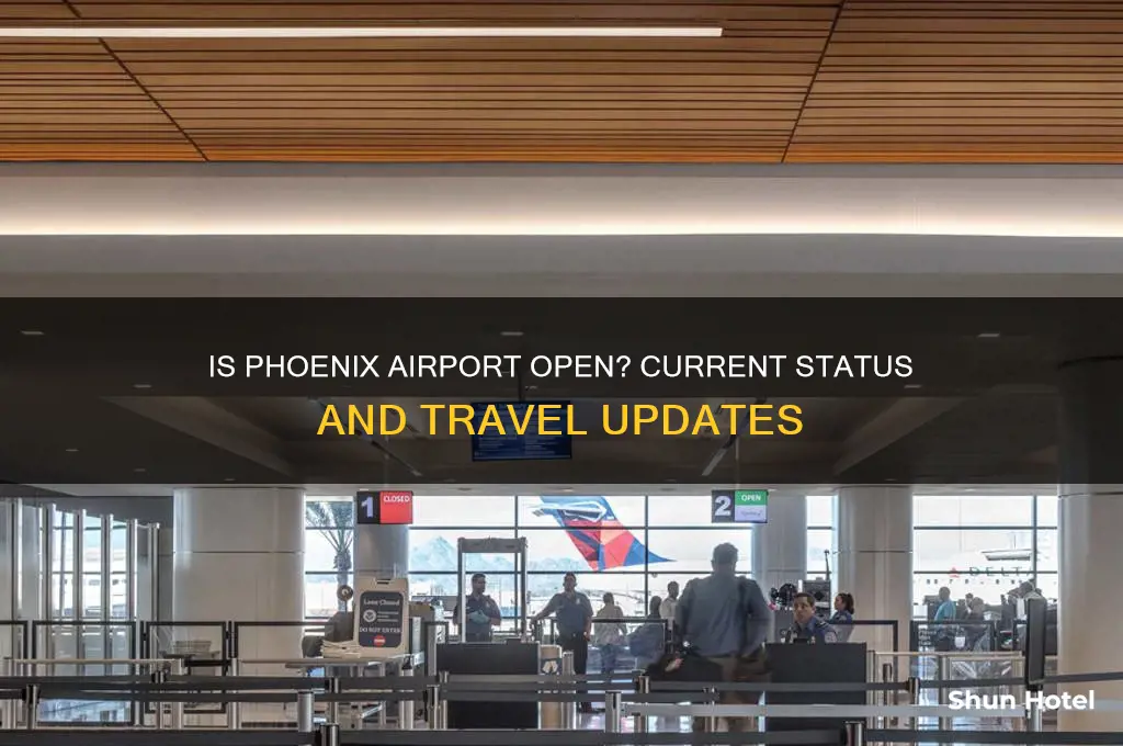 is the phoenix airport open