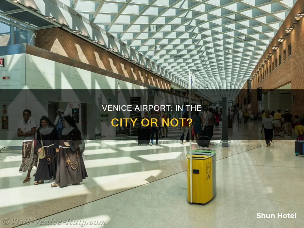is the venice airport in venice