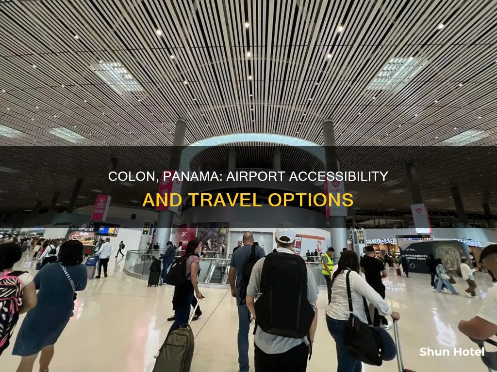 is there a airport colon panama