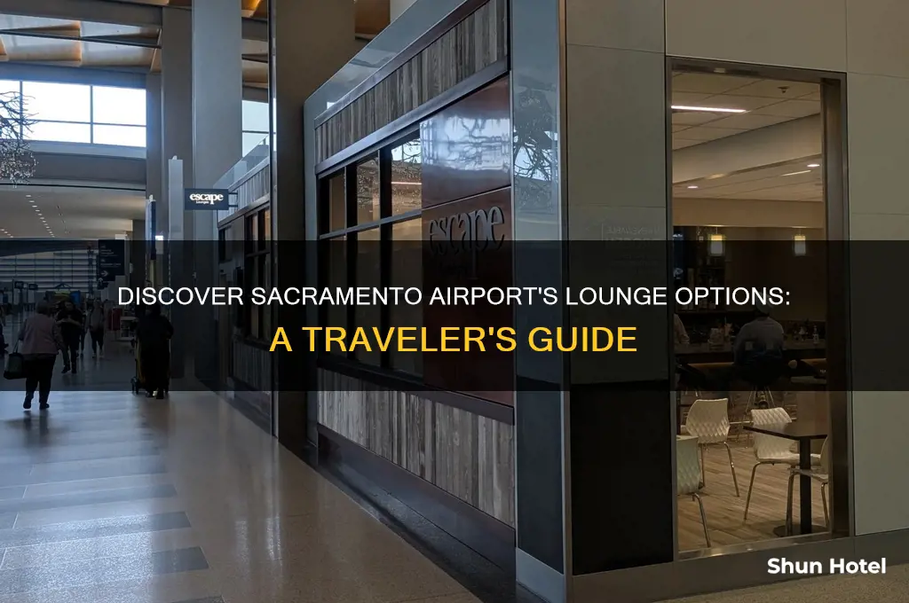 is there a lounge at sacramento international airport