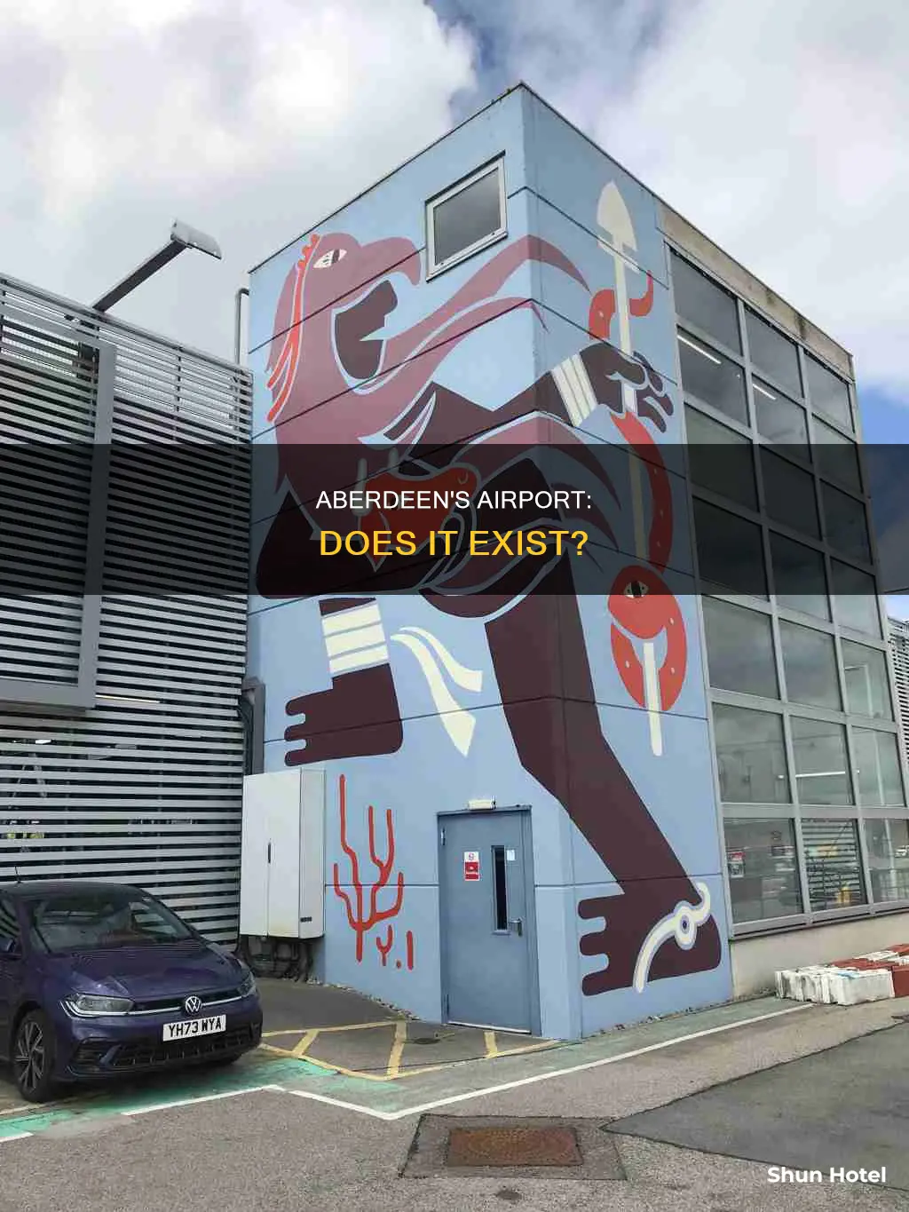 is there an airport in aberdeen