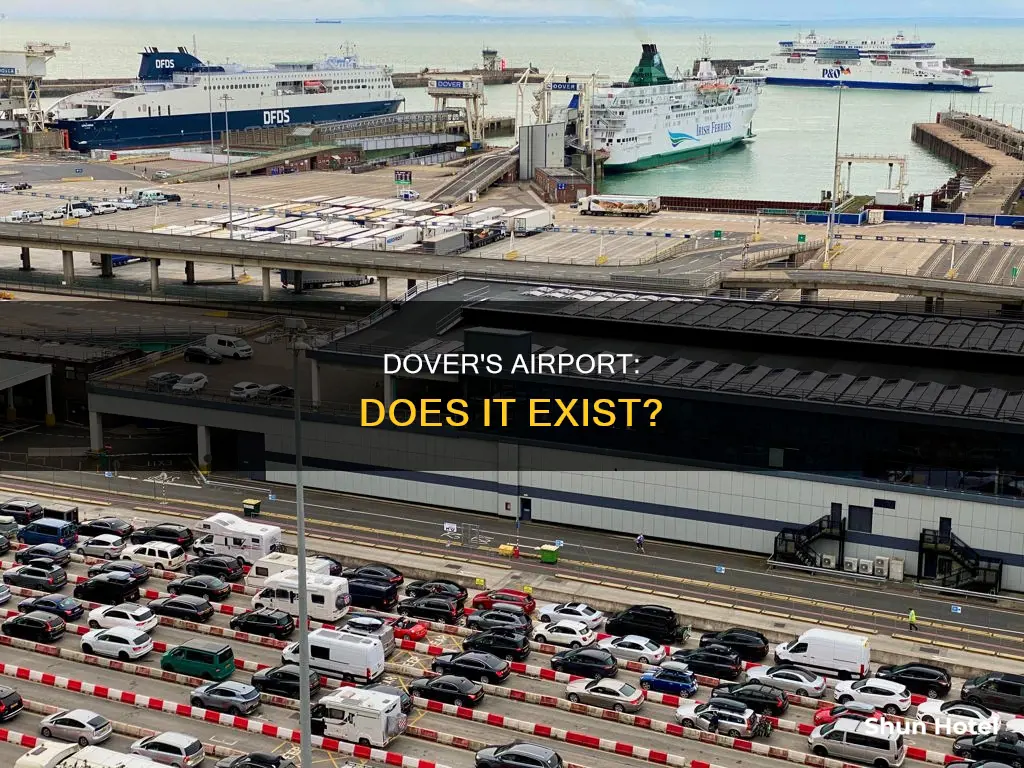 is there an airport in dover